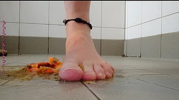 Klebrige Füße beim Duschen