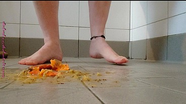 Klebrige Füße beim Duschen