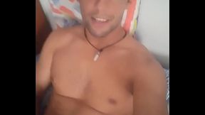Novinho desejando rabo
