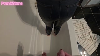 Pissing her pants 👖 then I piss on her pants