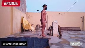 Indian 18+ Guy Nude Fuck on Road