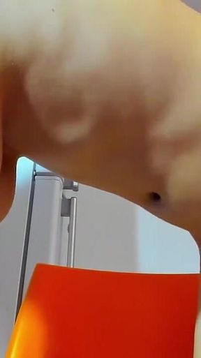 Hot Myla_angel's Boobs Hanging and Bouncing!