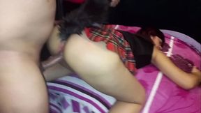 Follando a una zorra con cola anal, le hago venir dos veces y se vuelve loca la perra.