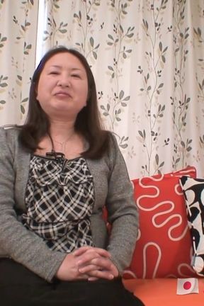 Big tits Japanese's granny takes POV creampie in hairy pussy