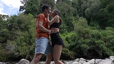 A small, lustful teen was nearly caught having sex in a public park! Amateur Outdoor Sex
