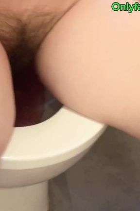 Teen Japan Girl Go to Bath Room for Sit She Really Happy There