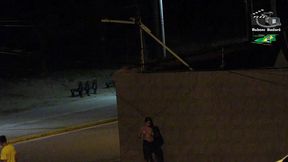 casal e flagrado pela camera de seguranca da praia.