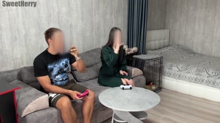 I seduced my friend into an intimate photo, she couldn’t resist and fucked me at home