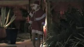 mon pote defonce un mec deguise en pere noelfunny video avec un pote qui ...