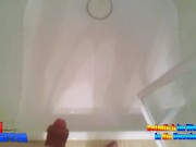 Im Wohnmobil in die Dusche gepisst 2