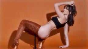 Big ass teen Keep Chambers hot posing and sexy model revealed hot body