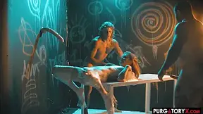 Praying Mantis With Bo Sinn, Markus Kage And Eden Ivy