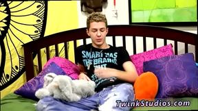 Young gay porn vid Keith Conner is one sexy, expressive youngster who