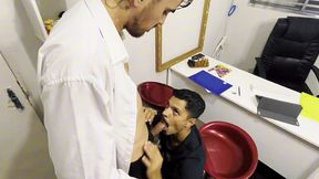 o putinho foi fazer uma entrevista de trabalho e acabou ganhando o trabalho e muita pirocada