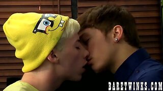 Blond twink jax marnell analled with no condoms after pecker slurping