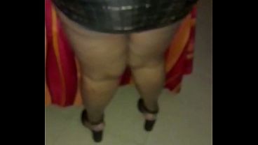 Curvy Latina BBW gives a hot blowjob and shows off her big ass