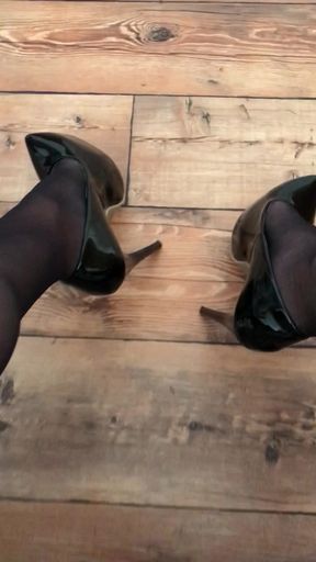 intense orgasm in wife's tights