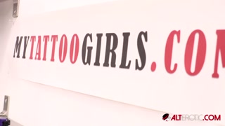 Leah Luv gets a new tattoo then a big dick in her ass