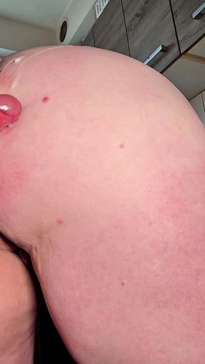 Must-see moment from &quot;Amateur cumshot compilation&quot;