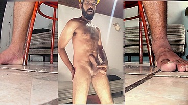 Master worker Smoker Foot Fetish