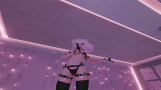 Sexy kitty dancing on my face and shake her butt in VR