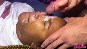 young ebony teen gets thick facial from white cock