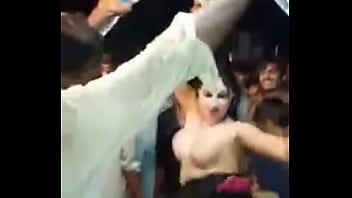 Nagna  mujra dance