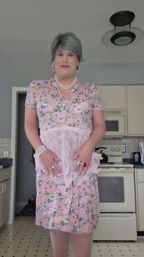 I am becoming such a feminine loving transvestite wife!