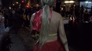 Mirella Mansur aprontando e fazendo far putaria na rua Augusta no carnaval de rua de São Paulo - Ed Junior - Carolina Carioca - Binho Ted