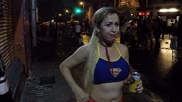 Mirella Mansur aprontando e fazendo far putaria na rua Augusta no carnaval de rua de São Paulo - Ed Junior - Carolina Carioca - Binho Ted