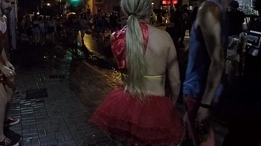 Mirella Mansur aprontando e fazendo far putaria na rua Augusta no carnaval de rua de São Paulo - Ed Junior - Carolina Carioca - Binho Ted