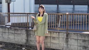 Housewife Who's Been Using Her Looks To Seduce