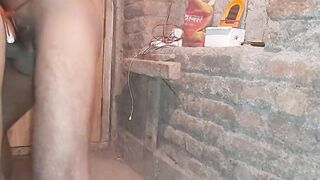 Mona bhabi ne mere lund se maze liye- hindi porn
