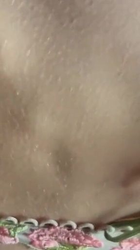 Quickly Fucked a Neighbor While Her Husband Is Not at Home