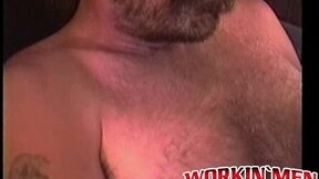 Hot bum driller pulls his prick out & jerks off wildly