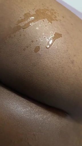 EXTREME ASS OF THE NEIGHBOR TELLS ME TO FUCK HER   Clip 1