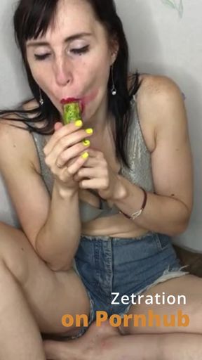 While my husband is on a business trip, I'm playing with a cucumber! Zetration