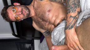 Alex Legend Oils Up & Jerks Off – Huge Cum Explosion!