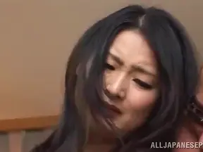 Kaede Fuyutsuki Seduces Two Guys With Her Sensual Blowjob Skills