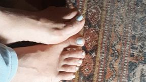 SORE PINKY TOES
