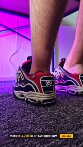 Playing with Sneakers Osiris and Cum Inside