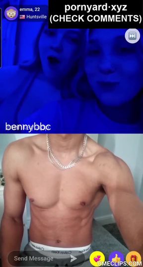 Amateur couple gets steamy on webcam in their studio apartment