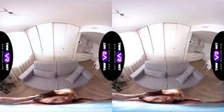 TmwVRnet Isabella De Laa Feet massage gives bright orgasms