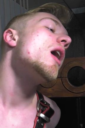 Weird Gay Blow Job Scene 5669 3