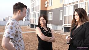 ASHLEY and JESSIE - First foot worship experience! (4K)