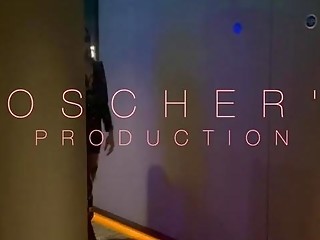 Doscher&#39;s Production with Larissa Grande