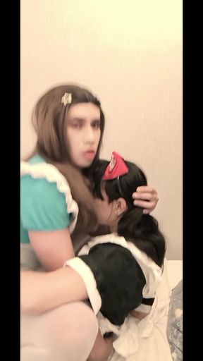 Crossdreser housekeepers have sex in their boss&#039;s room