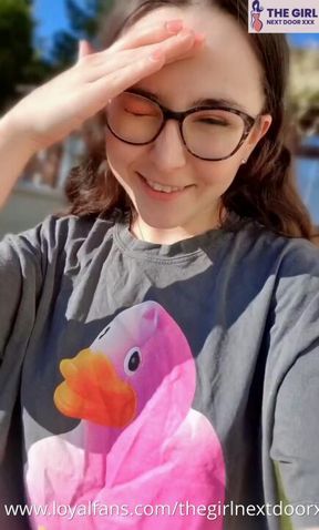 One girl 10 dildos - the whole 25 mins!!!!
