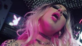 Pink & Juicy Bimbo Bunny - Luna Luxxx