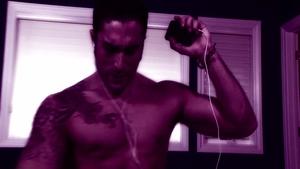 Samuel O'Toole: Caucasian Hunk with a Big Unveiling